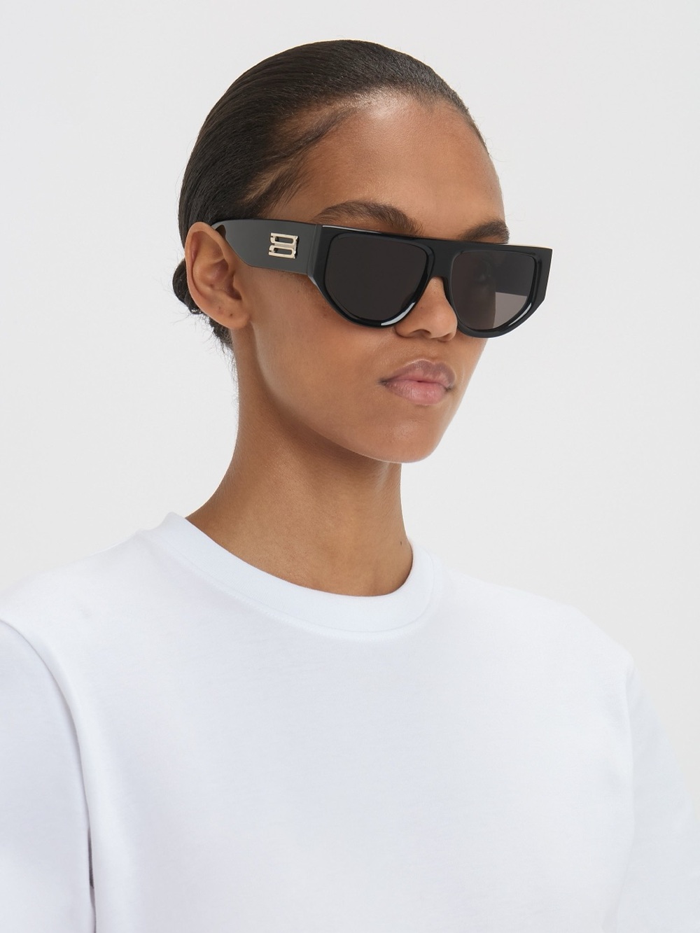 Women's Victoria Beckham Sunglasses in black with Silver Accent